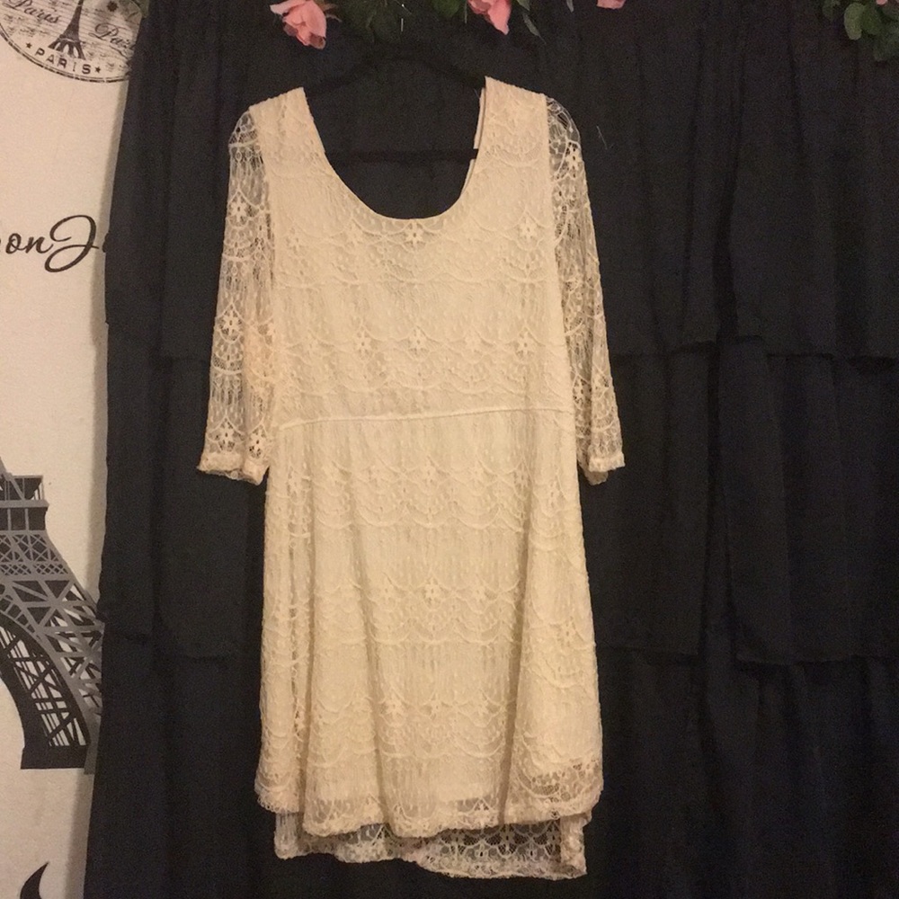 Rue 21 Cream plus size lace dress